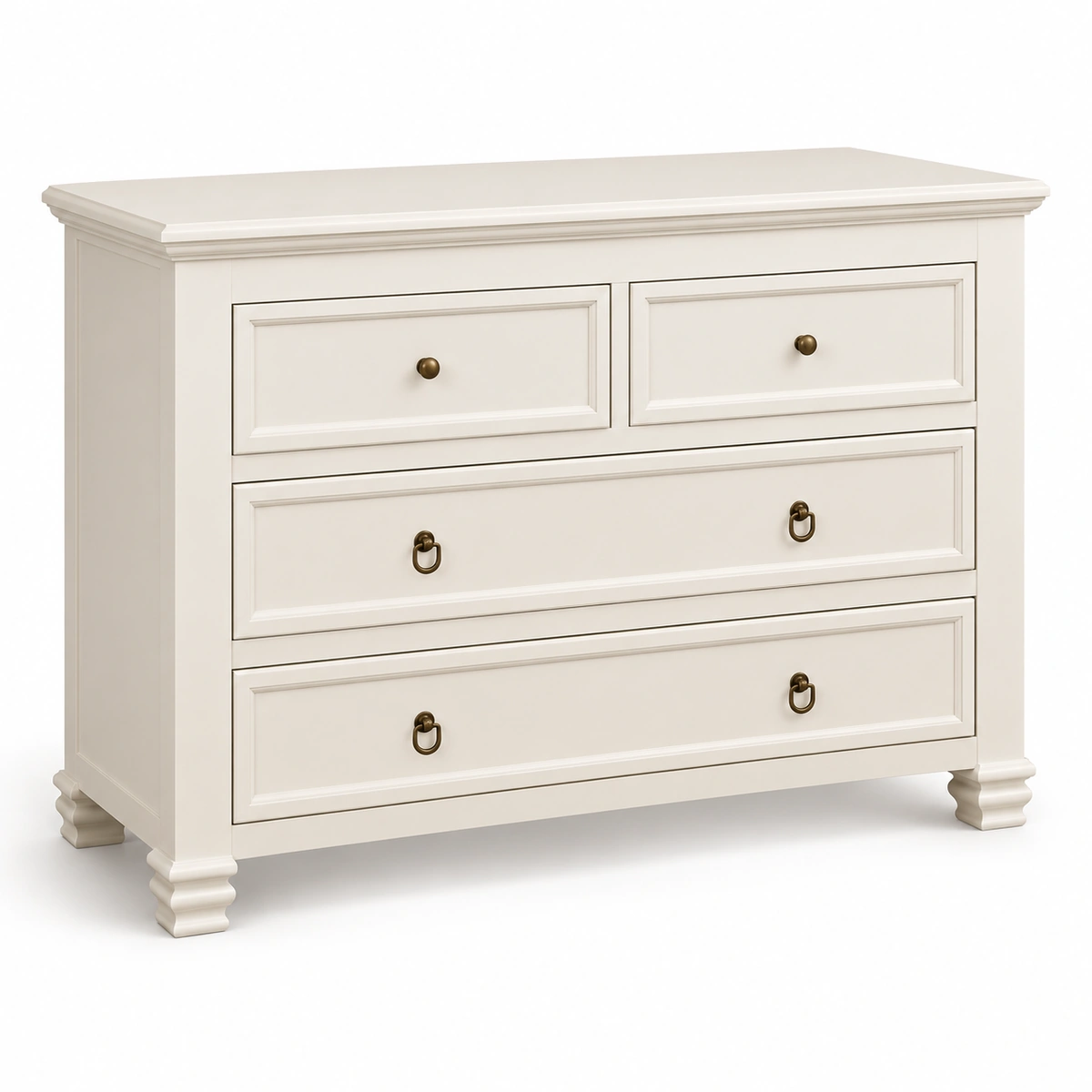 Commode George V blanche à quatre tiroirs sur fond blanc