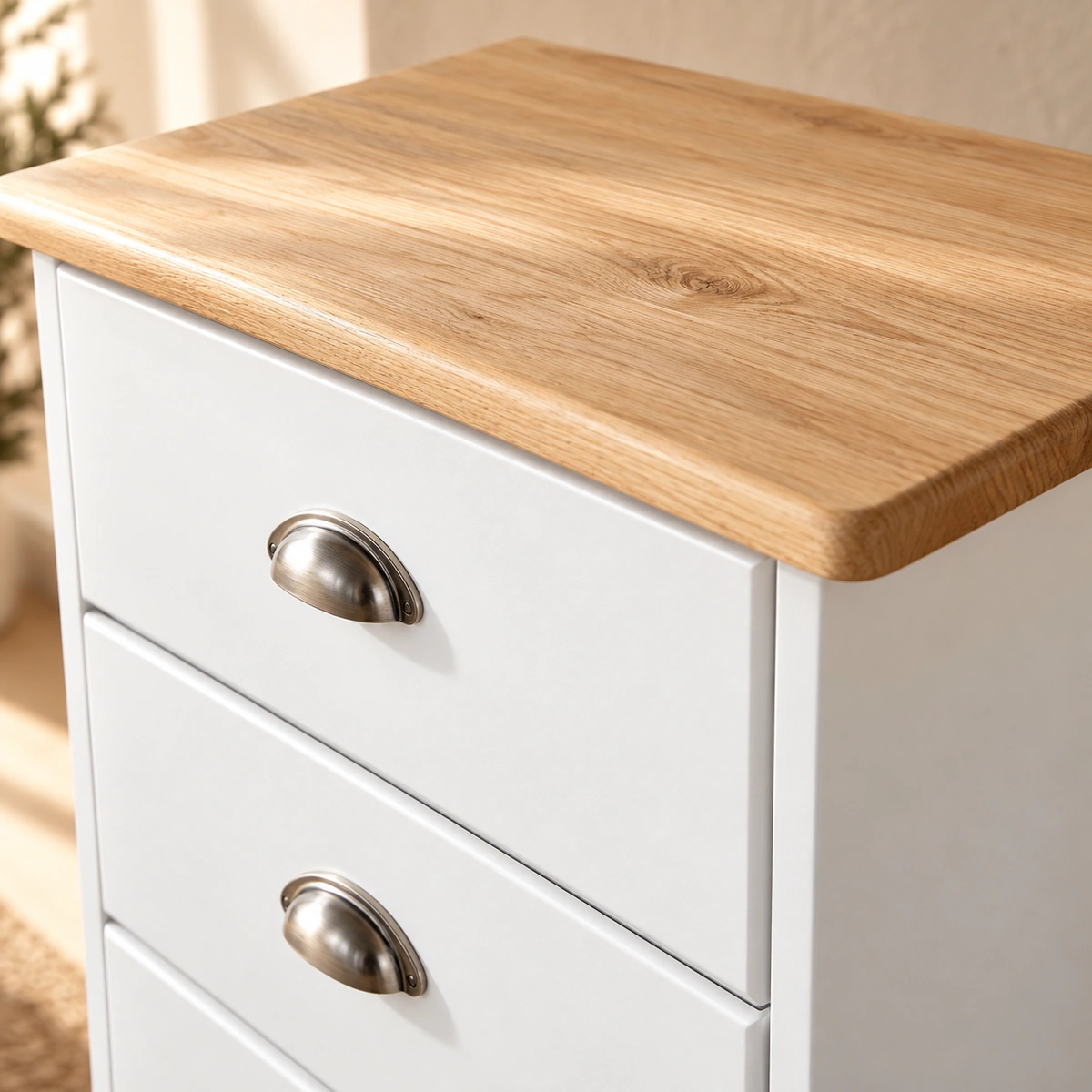 Plateau en bois clair et chant du semainier Club blanc